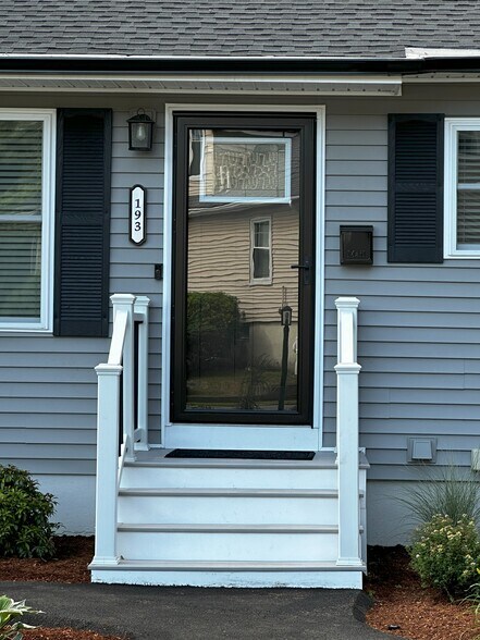 Front door - 193 Beaver St