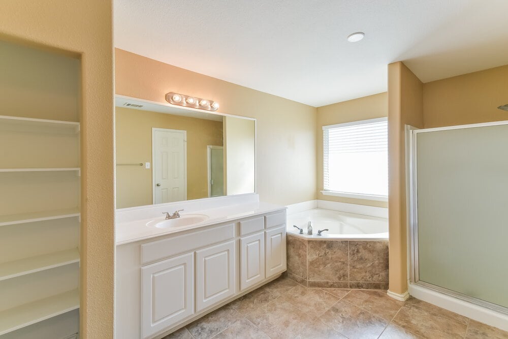 Building Photo - 5523 Red Canyon