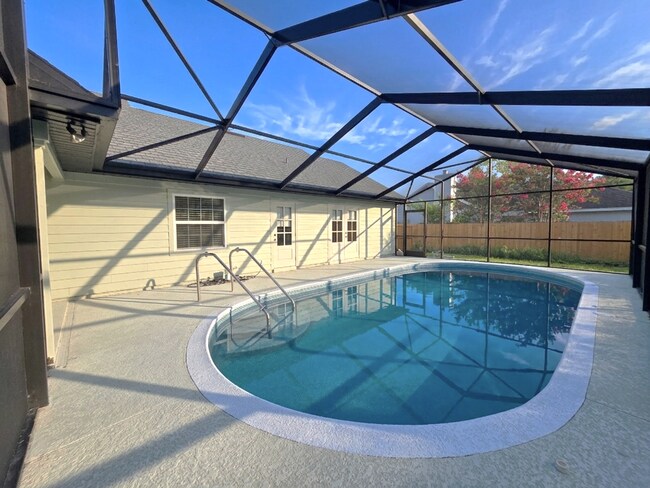 Building Photo - FOR RENT pool home, 3 bed 2 bath in The Quarries