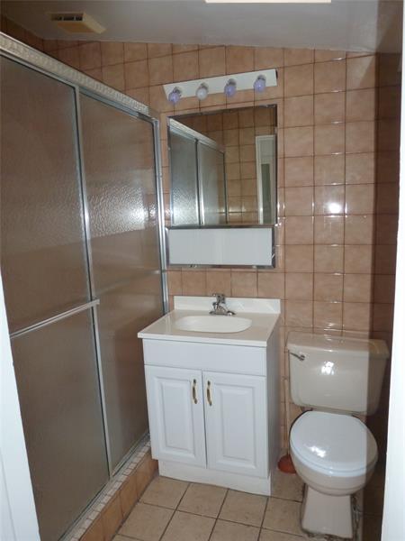 Building Photo - 2710 Thomas St