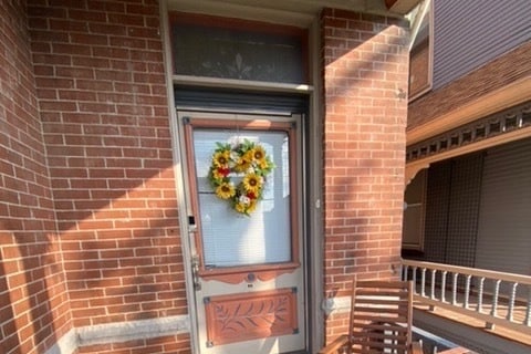 Lovely front porch and entrance - 410 Fairfield Ave