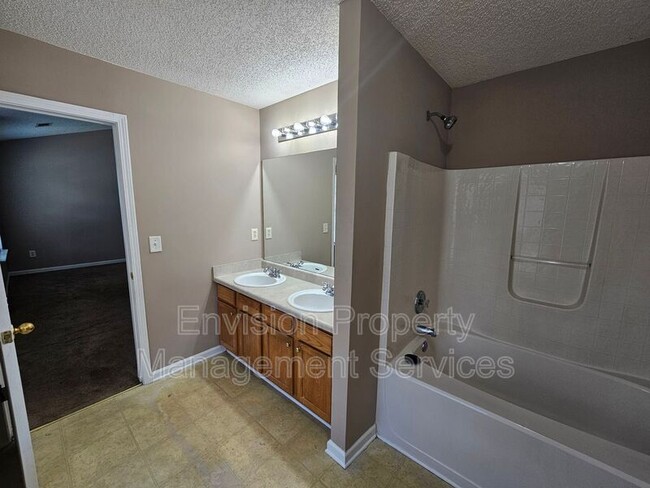 Building Photo - 6400 Walnut Way