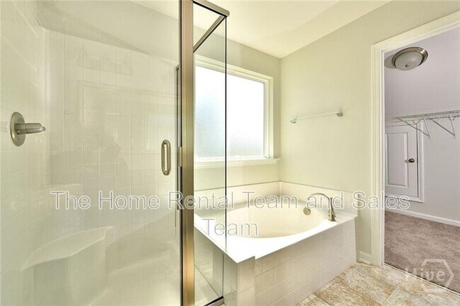Building Photo - 293 McCrady Dr