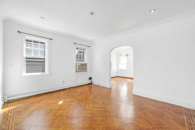 Building Photo - 237 73rd St