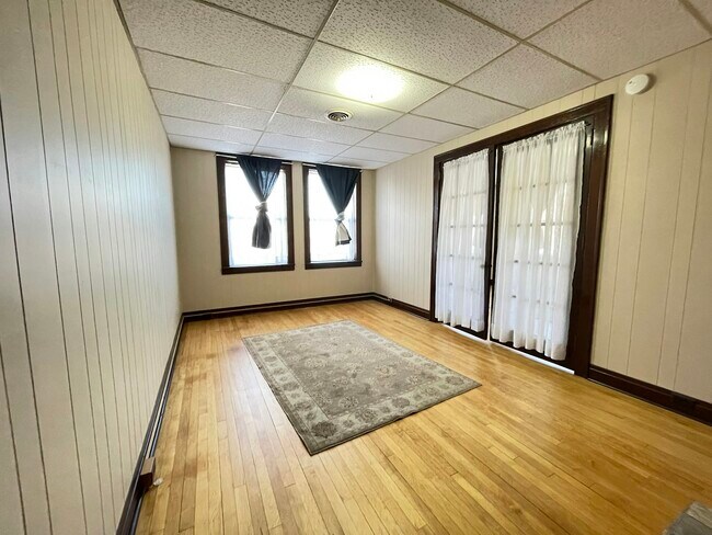 Building Photo - 1 S Minnesota St