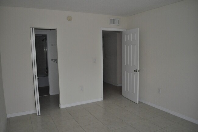 Building Photo - 7713 SW 88th St