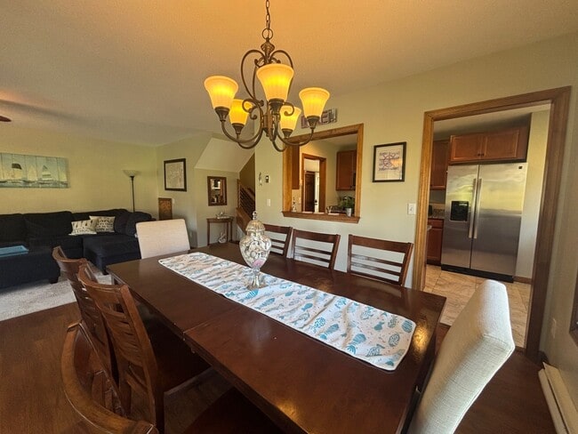 Building Photo - 14 Songbird Ln