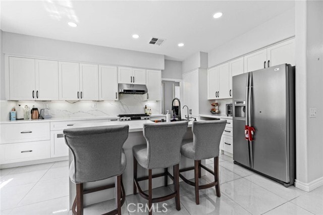 Building Photo - 15881 Madelyn Ct