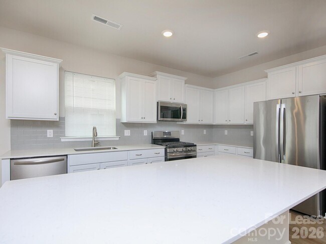 Building Photo - 161 White Apple Wy