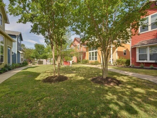 Building Photo - 1601 Miriam Ave