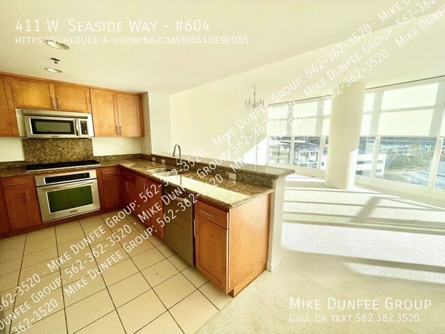 Building Photo - Upgraded 2 Bedroom, 2 Bath, 2 Parking Cond...