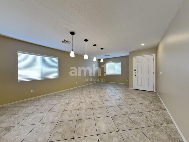 Building Photo - 22644 W Pima St