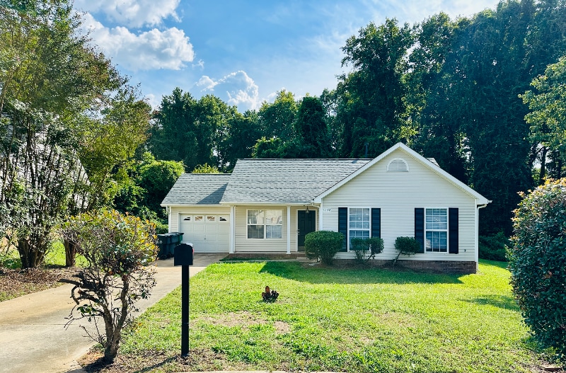 Primary Photo - 7239 Kavan Hunter Dr