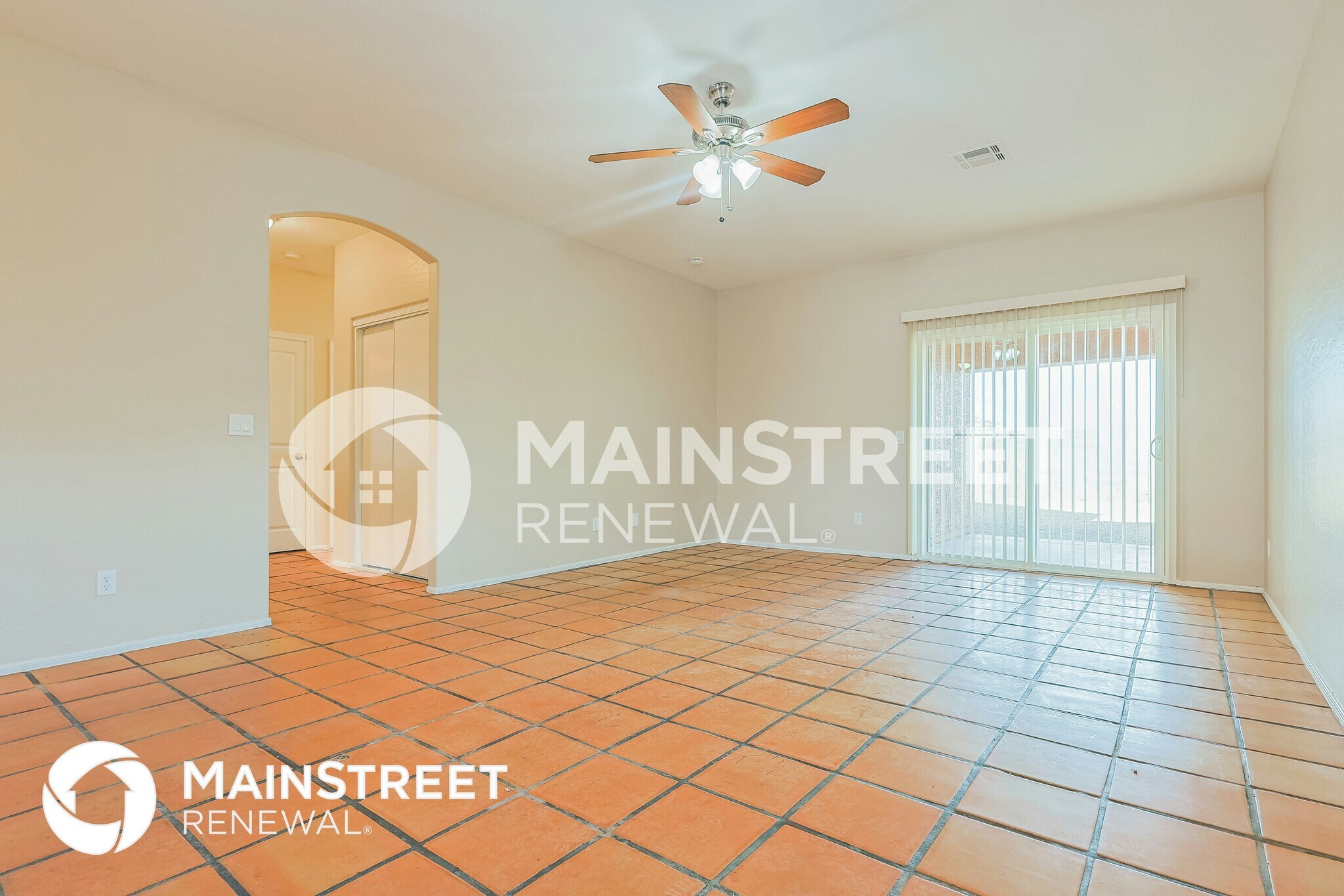 Building Photo - 6606 S 10th Dr