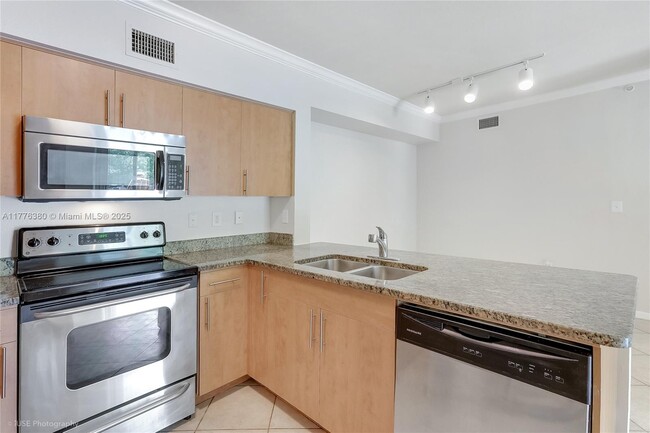 Building Photo - 6434 Emerald Dunes Dr