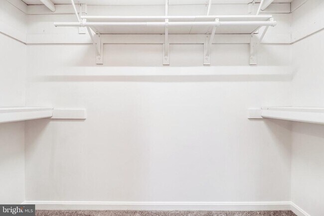 Building Photo - 3964 Rosebay Ct