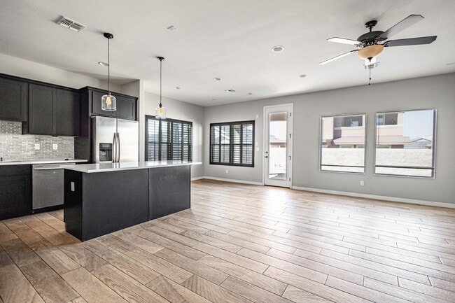 Building Photo - 3135 Red Creek