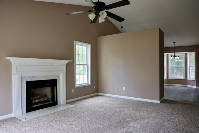 Building Photo - 903 Delham Rd