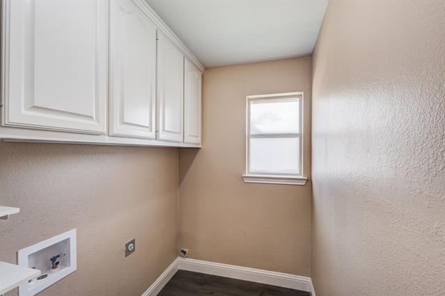 Building Photo - 2600 Northcrest Dr