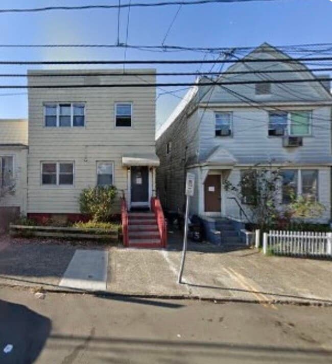 Building Photo - 53 Terhune Ave