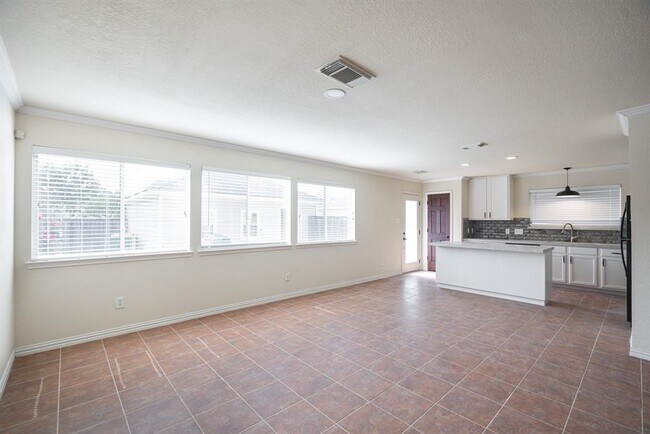 Building Photo - 21815 Grassy Hill Ln