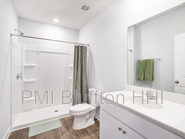 Building Photo - 118 Hydrangea Wy