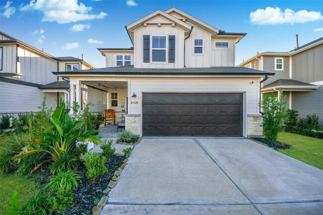 Building Photo - 25928 Chicory Dr