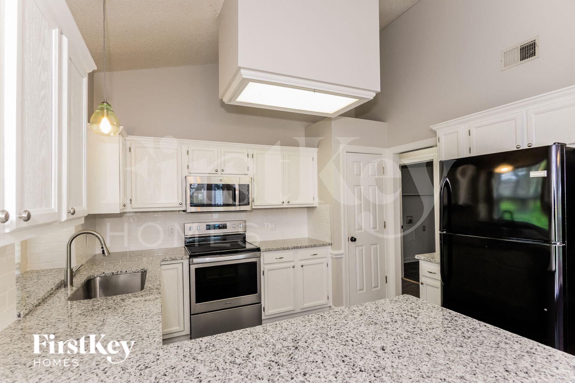 Building Photo - 12137 Moonshadow Ln