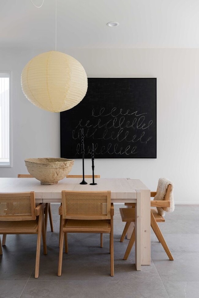 Building Photo - Great contempory home close to the heart of Greenville.