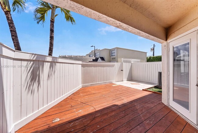 Building Photo - 6800 SW 45th Ln