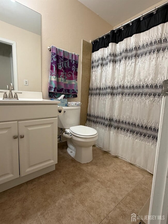 Building Photo - 808 Sewell Rd