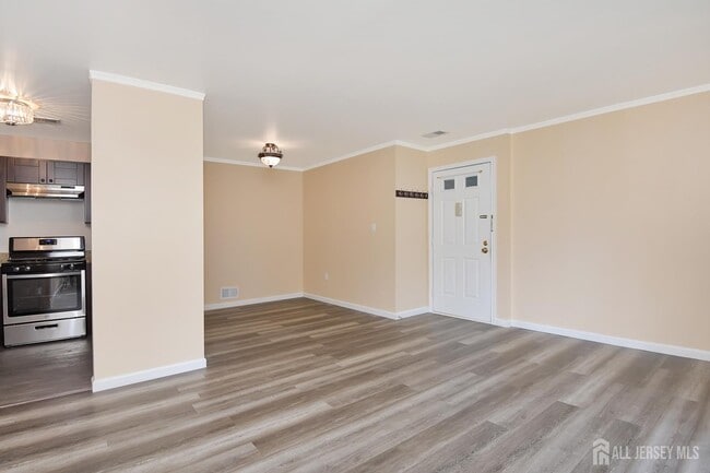 Building Photo - 11 Coral Tree Ct