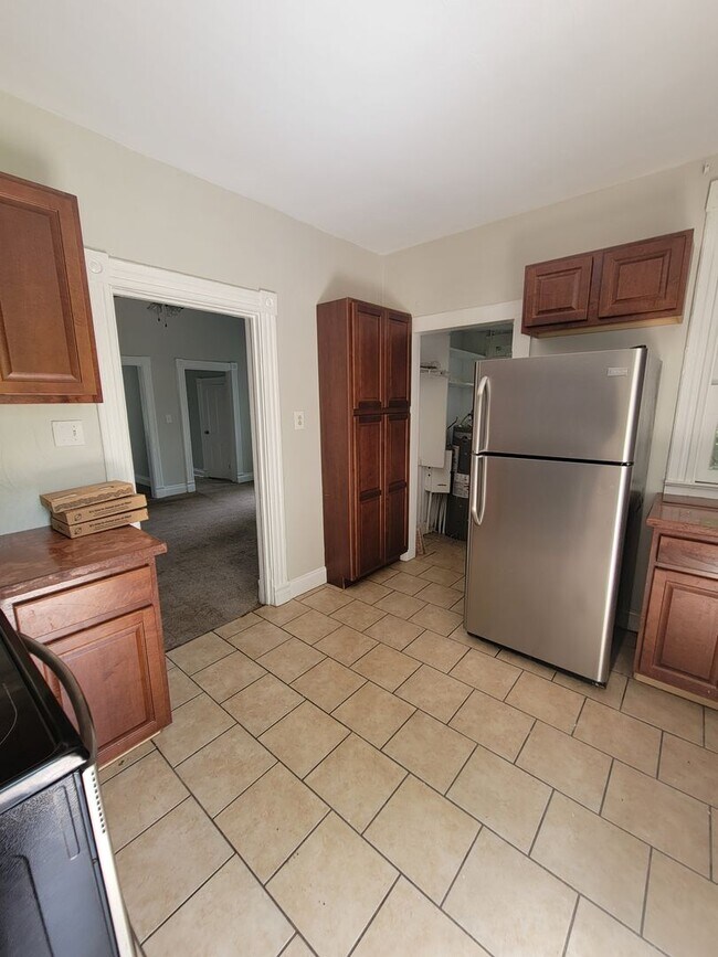 Building Photo - Cute Three Bedroom One and a Half Bath  Duplex in Historic Port Norfolk