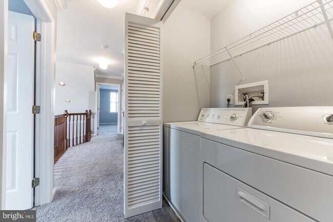 Building Photo - 926 Bentley Ct