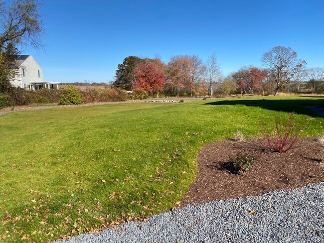 Building Photo - 42 Siasconset Dr