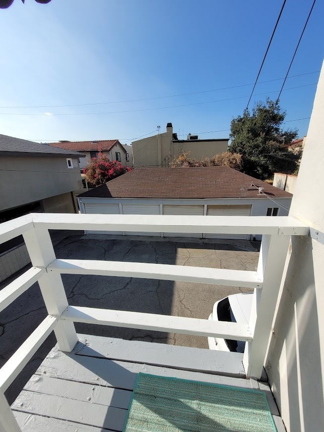 Building Photo - 305 N Palm Ave