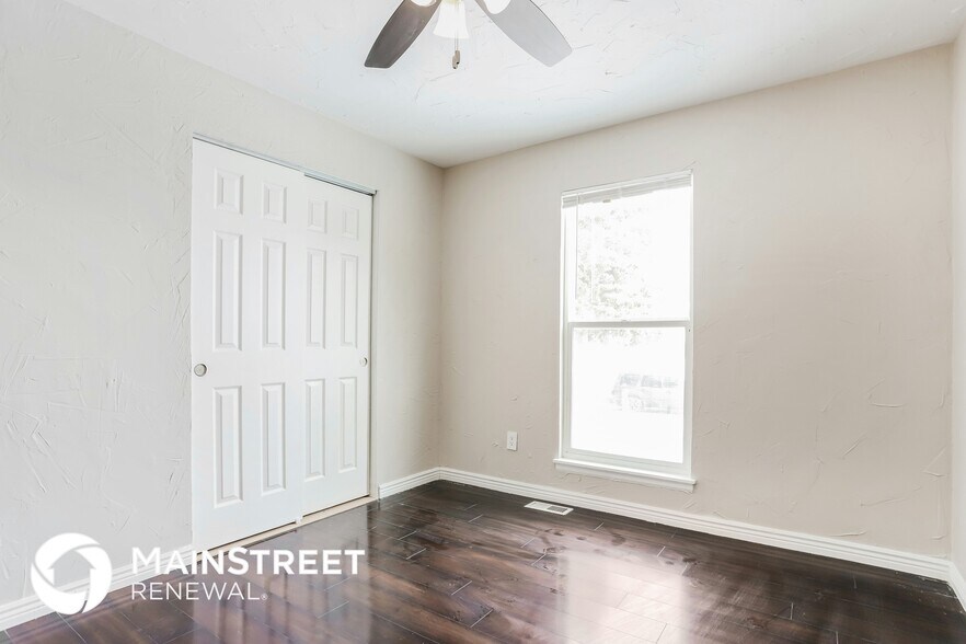 Building Photo - 15368 E Gunnison Pl