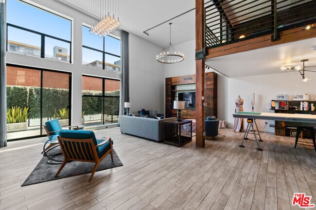 Building Photo - 4115 Glencoe Ave