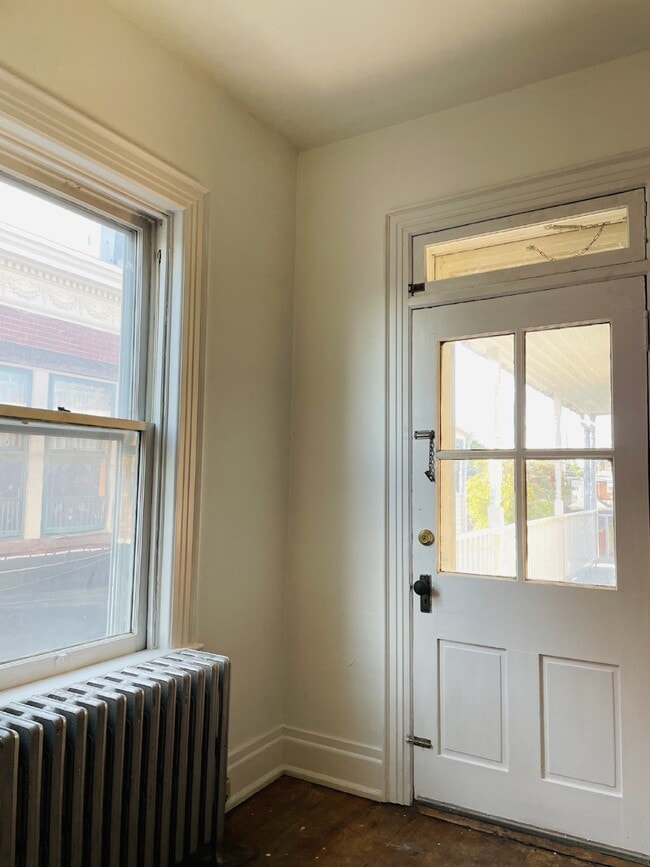 Building Photo - 117 Baltimore St