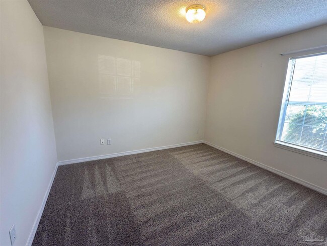 Building Photo - 3328 Marion Oaks Way