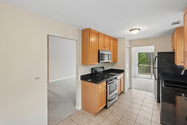 Building Photo - 1242 S Wellington Ct