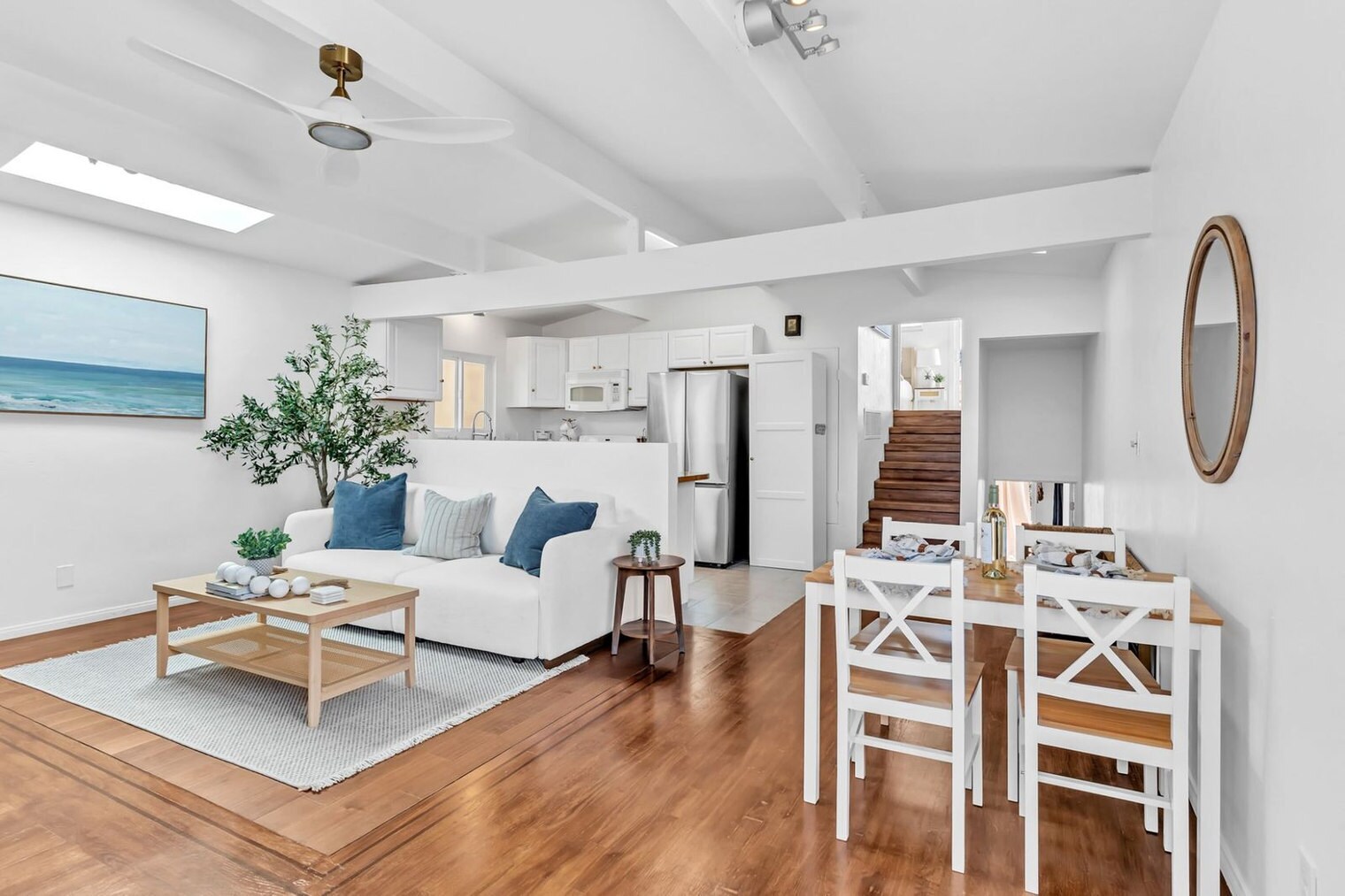 Building Photo - 4585 Saratoga Ave