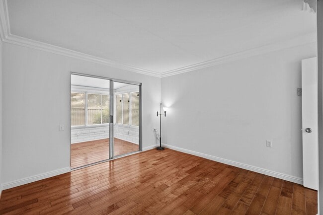 Building Photo - Laguna Woods 55+