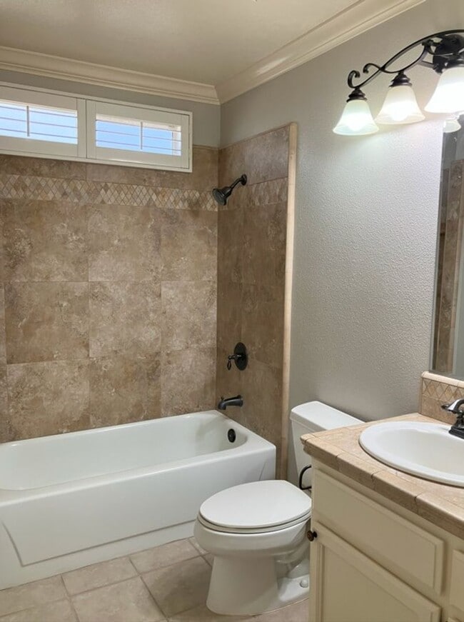 Building Photo - 1113 Wildflower Dr