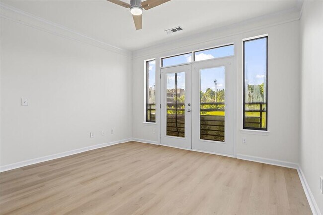 Building Photo - 401 16th St NW