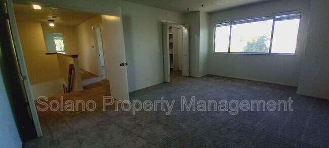 Building Photo - 3210 Mustang Cir