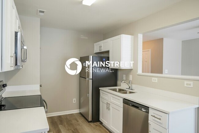 Building Photo - 3 Bedroom Pet-Friendly Home in Raleigh, NC with Main Street Renewal