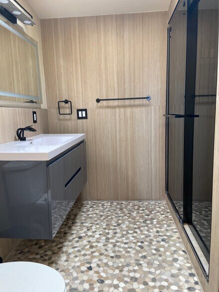 Building Photo - 61579 Sun Terrace