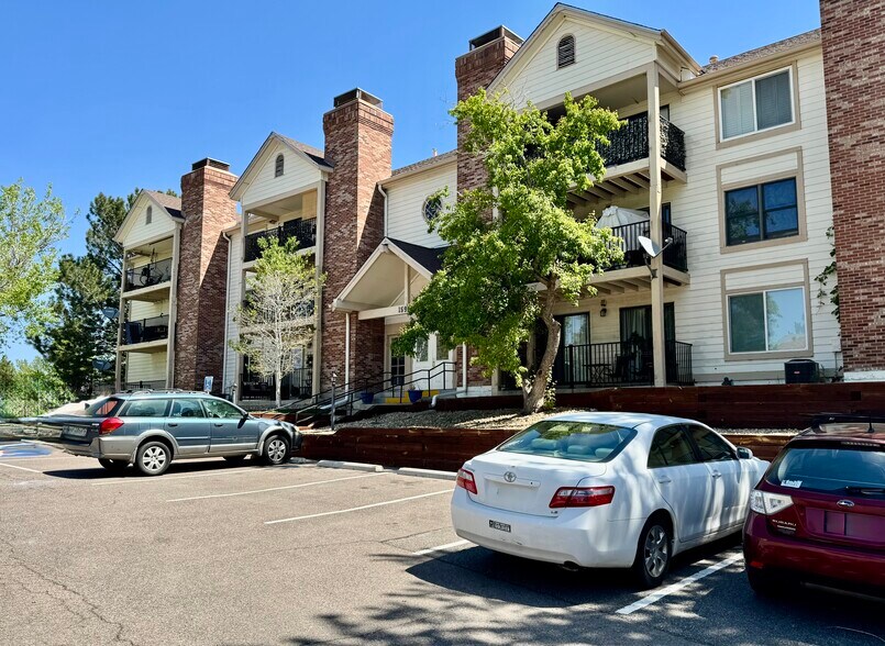 Building Photo - 15911 E Dakota Pl