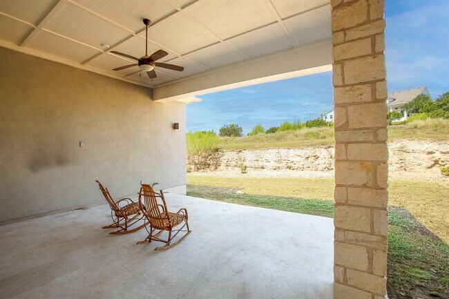 Building Photo - 151 Starfire Dr